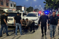 Viral 2 Anggota Brimob Polda Banten Dibacok oleh 11 Debt Collector Para Tersangka Dihajar Massa