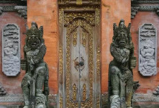 Unsur Intrinsik Novel Kemelut di Majapahit: (Tema, Tokoh, Setting, Amanat) Sebuah Narasi Perebutan Kekuasaan dan Intrik Politik