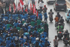 Demo 'Peringatan Darurat' di Jakarta Hari ini, 22 Agustus 2024 : Ribuan Buruh dan Mahasiswa Siap Kepung Gedung DPR