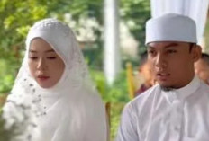 Kisah Cinta Izz dan Pak Mat Western yang Viral di TikTok Super Romantis Jadi Standar Couple Goals Baru