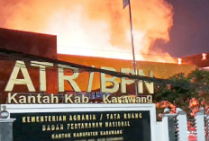 Kantor BPN Karawang Terbakar Hingga 70% Bangunan Hancur, Apa Penyebabnya?