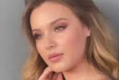 La Vidéo de Carla Lazzari Est Devenue Virale sur Telegram et TikTok, Sa Tenue Sexy est très Séduisante