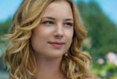 ¿Qué se sabe de «Emily Thorne»? Actriz guapa y exitosa que sigue siendo joven