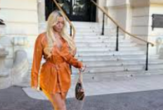 Lien Vidéo de Angy Team Nasdas, Une action sexy qui donne envie à beaucoup de gens de savoir ce qu'il y a à l'intérieur