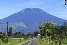 Detik-Detik Pendaki Terpeleset ke Kawah Aktif Gunung Dempo Saat Ambil Foto, Tim SAR Gabungan Diterjunkan