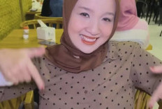 Wiki Etika Viral, TikToker Food Vlogger Berhijab Tapi Suka Gondal-Gadulin Dada yang Bikin Salfok Para Pria 