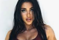 Vidéo Viral Julia Bayonetta Annonces non censurées et gratuites, Lien original vers la fille sexy qui est prise pour cible par les internautes