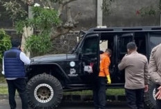 Geger Penemuan Mayat Pria Membusuk di Balik Kemudi Mobil Jip yang Terparkir di RS UMM Malang