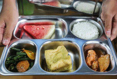 136 Siswa SMAN 1 Tunjungan Blora Diduga Keracunan MBG Alami Gejala Lemas, Mual, Muntah, dan Diare: Satgas Usulkan Dapur Ditutup 